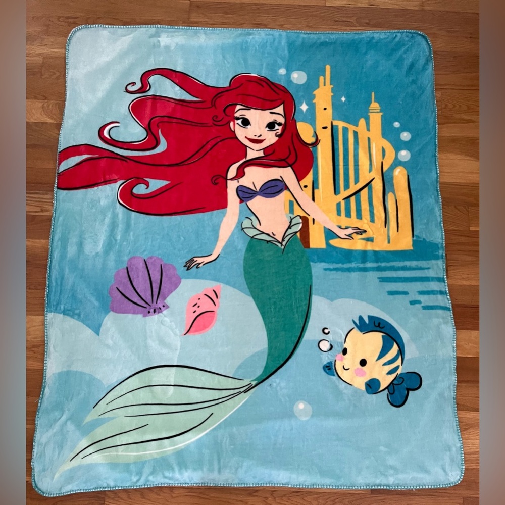 Disney Little Mermaid Throw/Blanket New